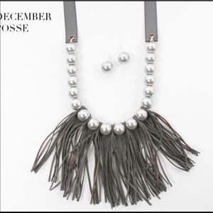 Plunder December posse set